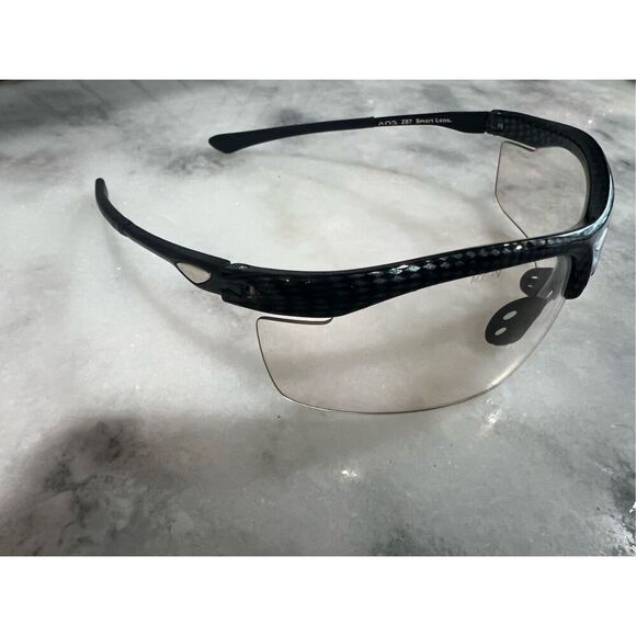 AO SAFETY PHOTOCHROMIC SAFETY GLASSES W/ ADJUSTABLE LENS - Picture 7 of 7